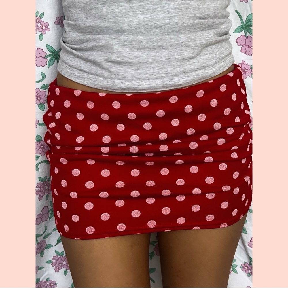Red and Pink Polka Dot Boohoo Mini Skirt